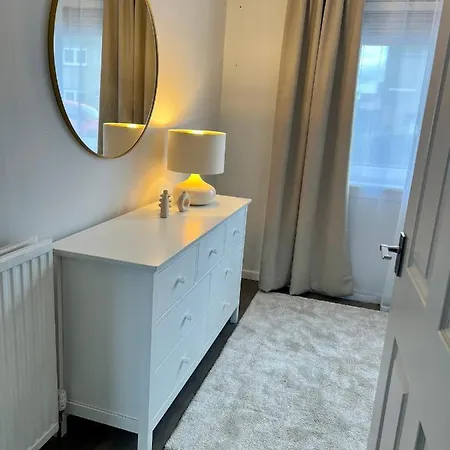 House With Garden And Parking 15 Min To City Center Edinburgh Exterior photo
